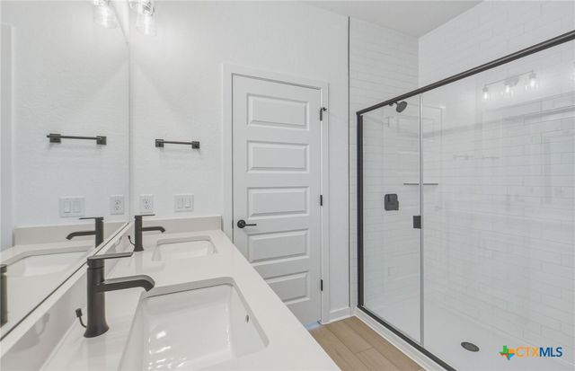 124 Adlai, Georgetown, TX 78633