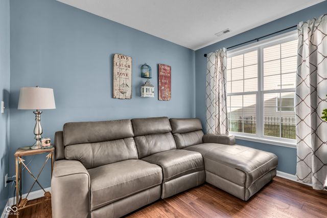 3413 Roundlake Lane, Whitestown, IN 46075