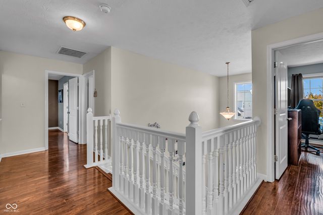 3413 Roundlake Lane, Whitestown, IN 46075