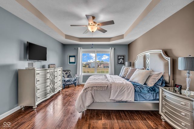 3413 Roundlake Lane, Whitestown, IN 46075