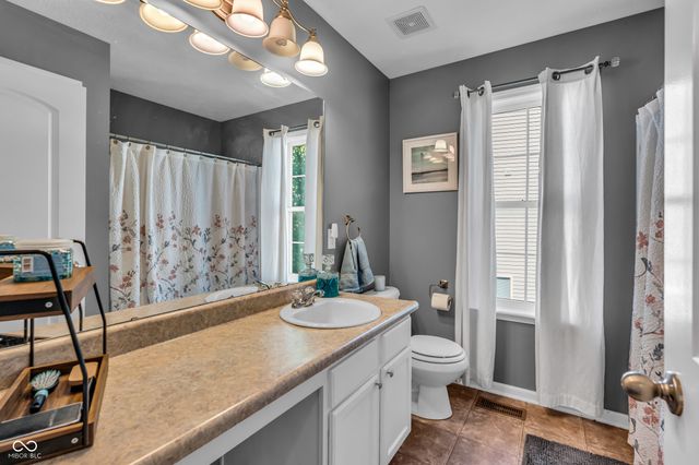 3413 Roundlake Lane, Whitestown, IN 46075