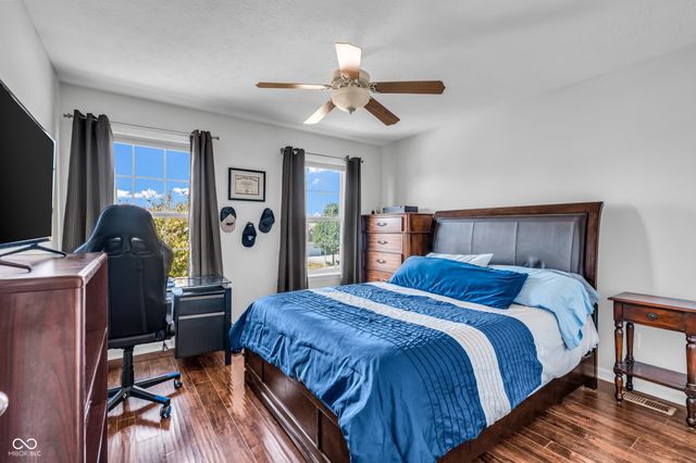 3413 Roundlake Lane, Whitestown, IN 46075