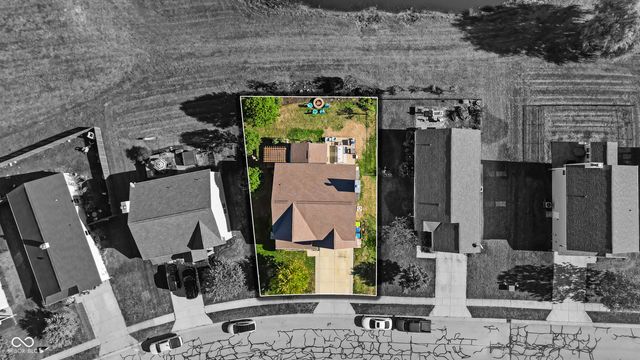 3413 Roundlake Lane, Whitestown, IN 46075