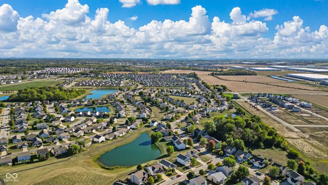 3413 Roundlake Lane, Whitestown, IN 46075