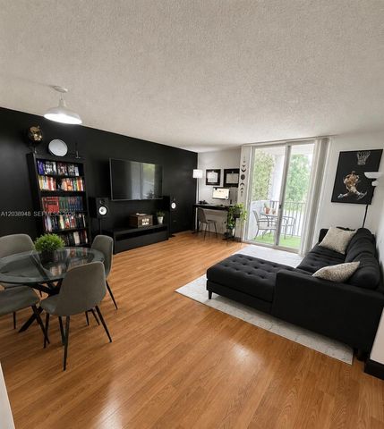 800 N Miami Avenue E305, Miami, FL 33136