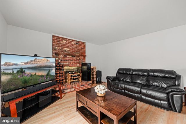 16 BUCK RD, Stafford, VA 22556