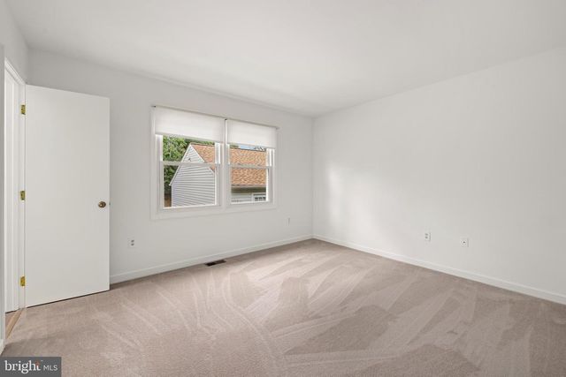 16 BUCK RD, Stafford, VA 22556