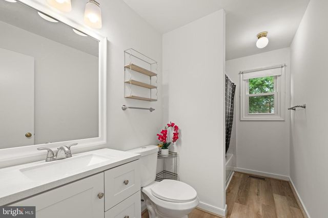 16 BUCK RD, Stafford, VA 22556