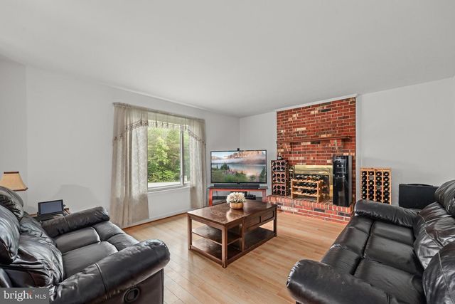 16 BUCK RD, Stafford, VA 22556