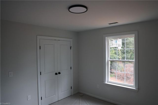 4533 Baux Mountain Road, Winston-salem, NC 27105