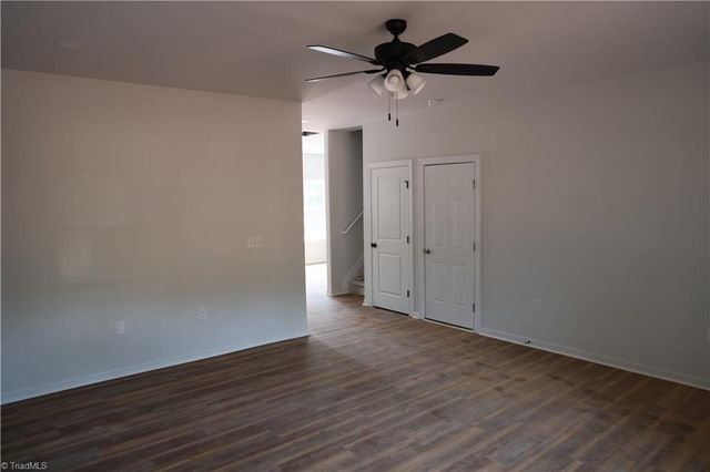 4533 Baux Mountain Road, Winston-salem, NC 27105
