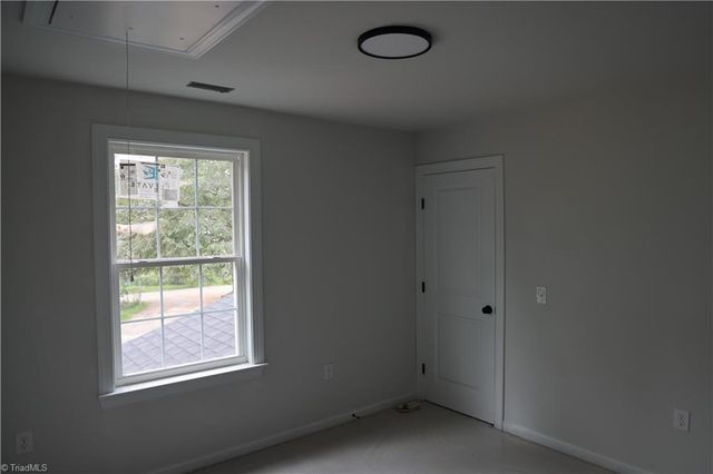 4533 Baux Mountain Road, Winston-salem, NC 27105