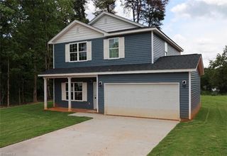 4533 Baux Mountain Road, Winston-salem, NC 27105