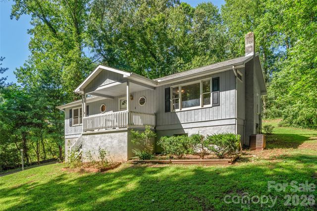 33 Baker Drive, Asheville, NC 28806