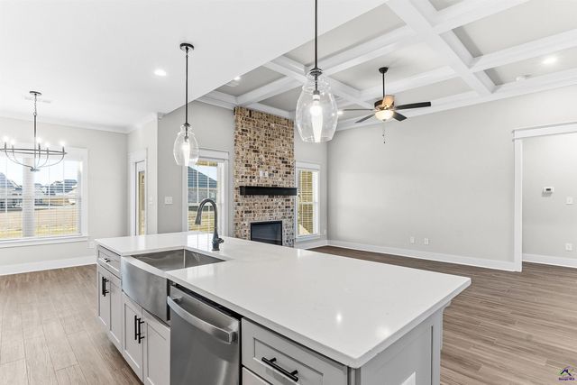 104 Black Birch Lane, Kathleen, GA 31047