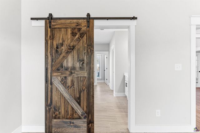 104 Black Birch Lane, Kathleen, GA 31047