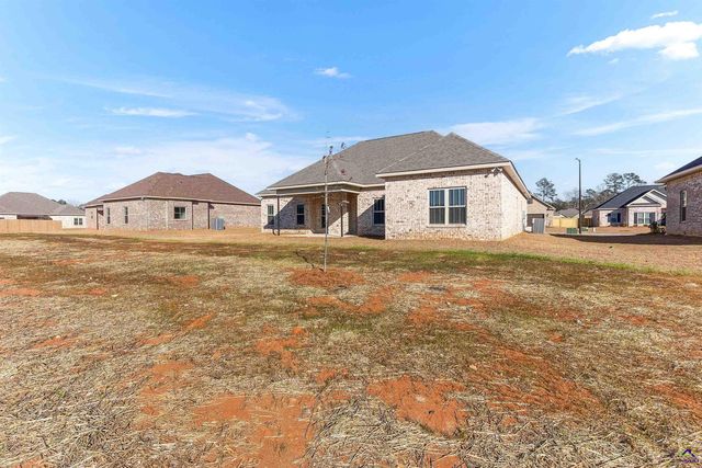 104 Black Birch Lane, Kathleen, GA 31047