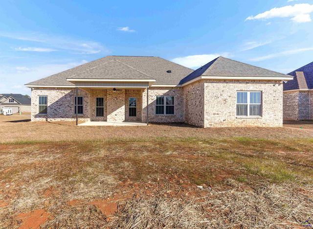 104 Black Birch Lane, Kathleen, GA 31047