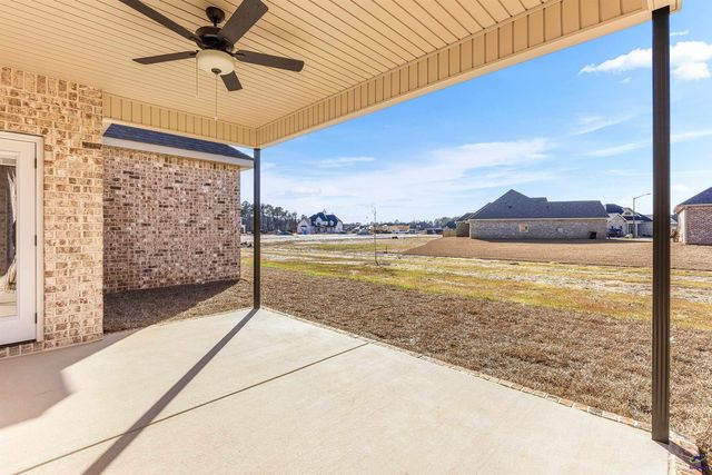 104 Black Birch Lane, Kathleen, GA 31047