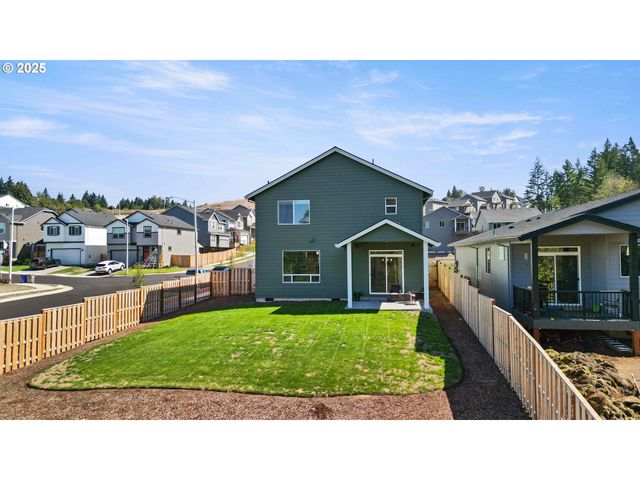 2458 Ne SWEETWATER Rd, Estacada, OR 97023