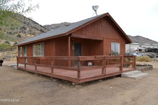 22 Long View, Smith Valley, NV 89444