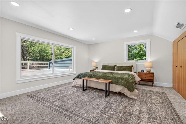 117 High Street, Ashland, OR 97520