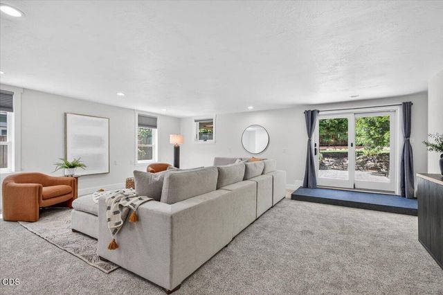 117 High Street, Ashland, OR 97520