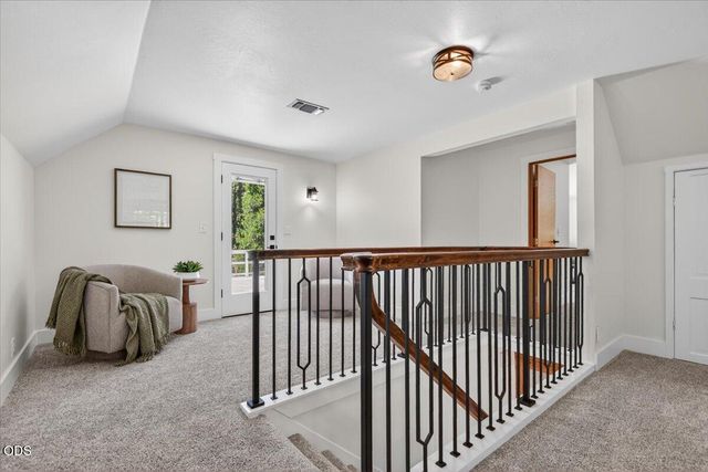 117 High Street, Ashland, OR 97520