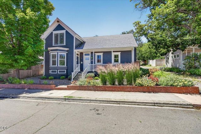 117 High Street, Ashland, OR 97520