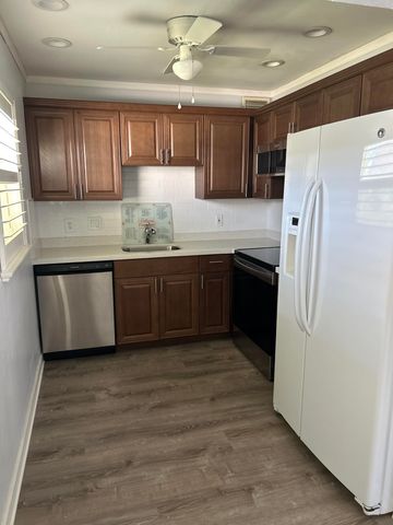 5 Valencia A, Delray Beach, FL 33446