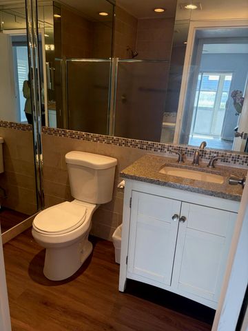 5 Valencia A, Delray Beach, FL 33446