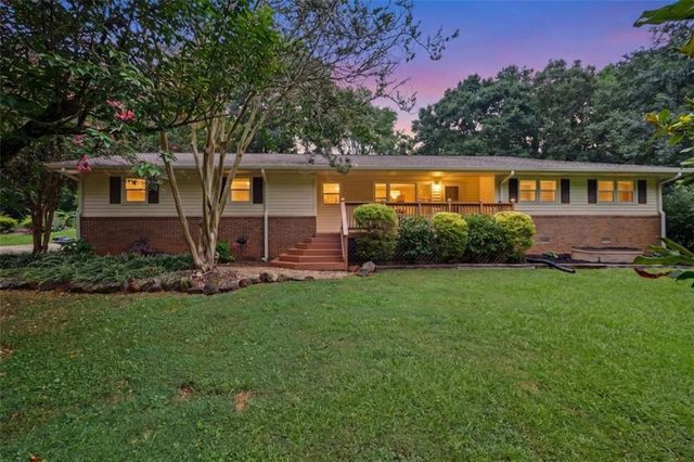 345 Hickory Hills Drive, Jefferson, GA 30549