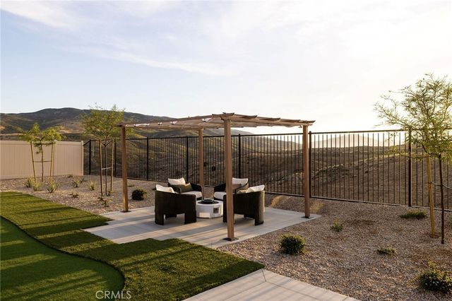 4064 Saddle Drive, Palmdale, CA 93551