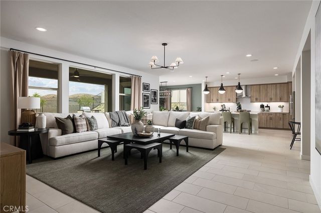 4064 Saddle Drive, Palmdale, CA 93551
