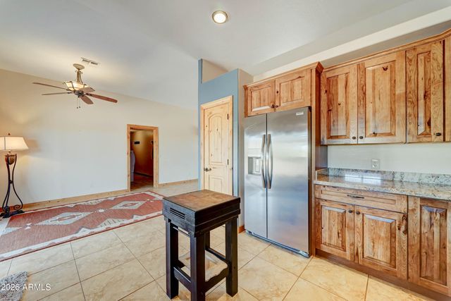 4642 N TOMAHAWK Road, Apache Junction, AZ 85119