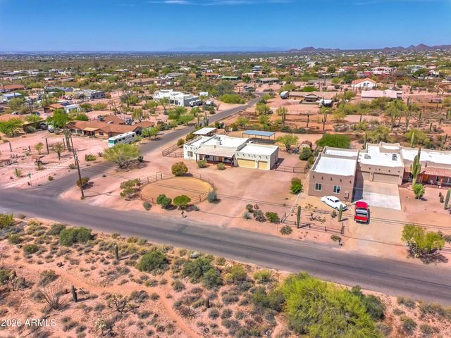 4642 N TOMAHAWK Road, Apache Junction, AZ 85119