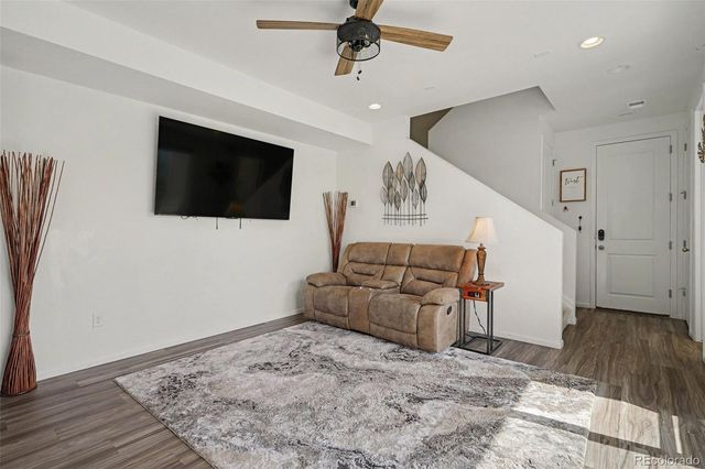 10 N Trussville Street, Aurora, CO 80018