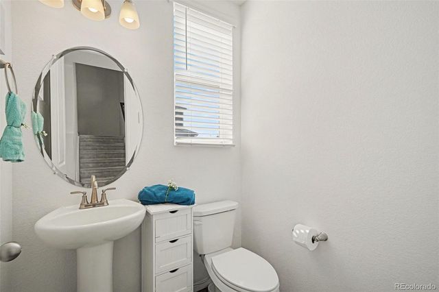 10 N Trussville Street, Aurora, CO 80018
