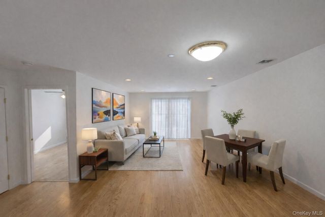 100 Woodcrest Lane 102, Mount Kisco, NY 10549