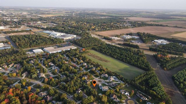 4350 STERLING DRIVE, Plover, WI 54467