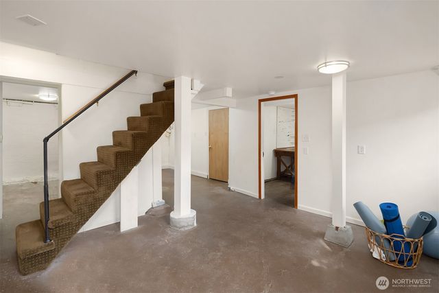 3955 Phinney Avenue N, Seattle, WA 98103