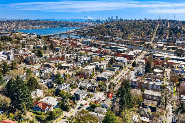 3955 Phinney Avenue N, Seattle, WA 98103