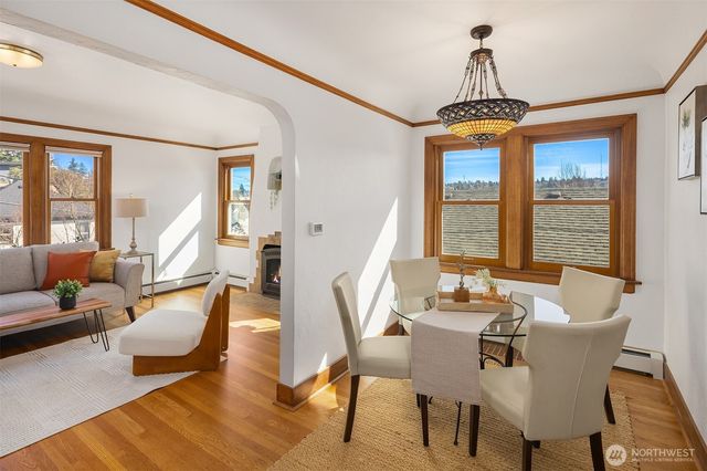 3955 Phinney Avenue N, Seattle, WA 98103