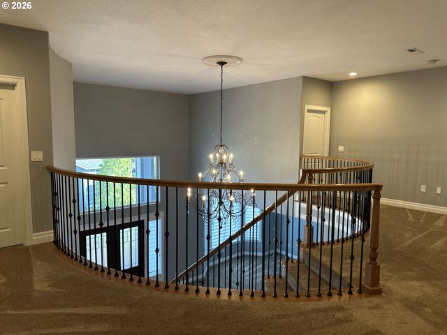 11301 Se CASCADE VIEW Dr, Happy Valley, OR 97086