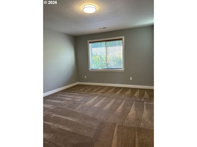11301 Se CASCADE VIEW Dr, Happy Valley, OR 97086