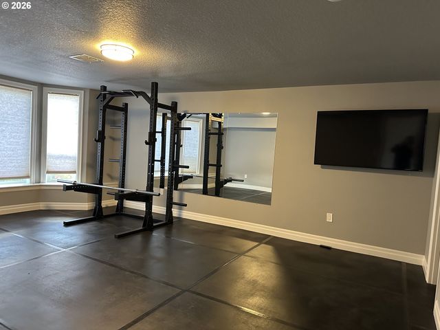 11301 Se CASCADE VIEW Dr, Happy Valley, OR 97086