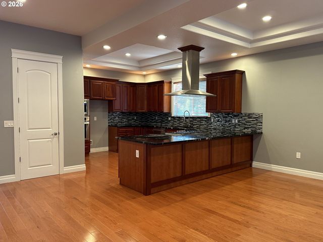 11301 Se CASCADE VIEW Dr, Happy Valley, OR 97086