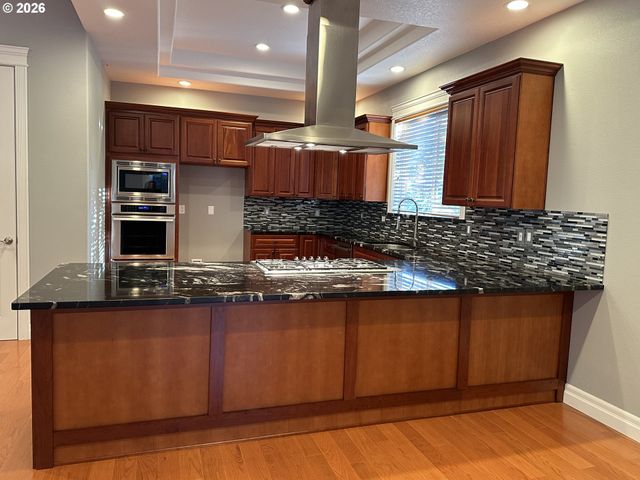 11301 Se CASCADE VIEW Dr, Happy Valley, OR 97086