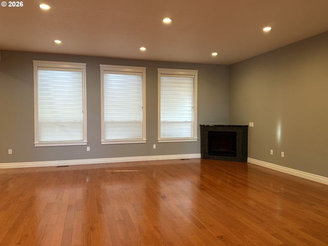11301 Se CASCADE VIEW Dr, Happy Valley, OR 97086