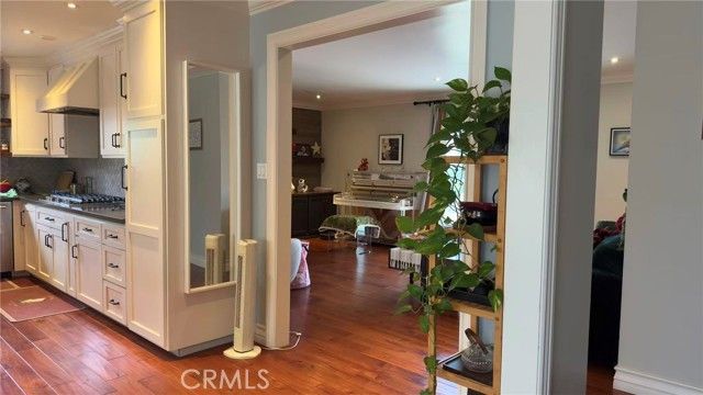 125 Ronwood Street, Glendora, CA 91740